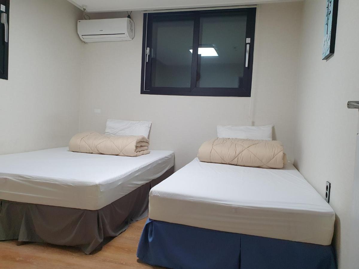 29 Play House Hotel Incheon Bagian luar foto