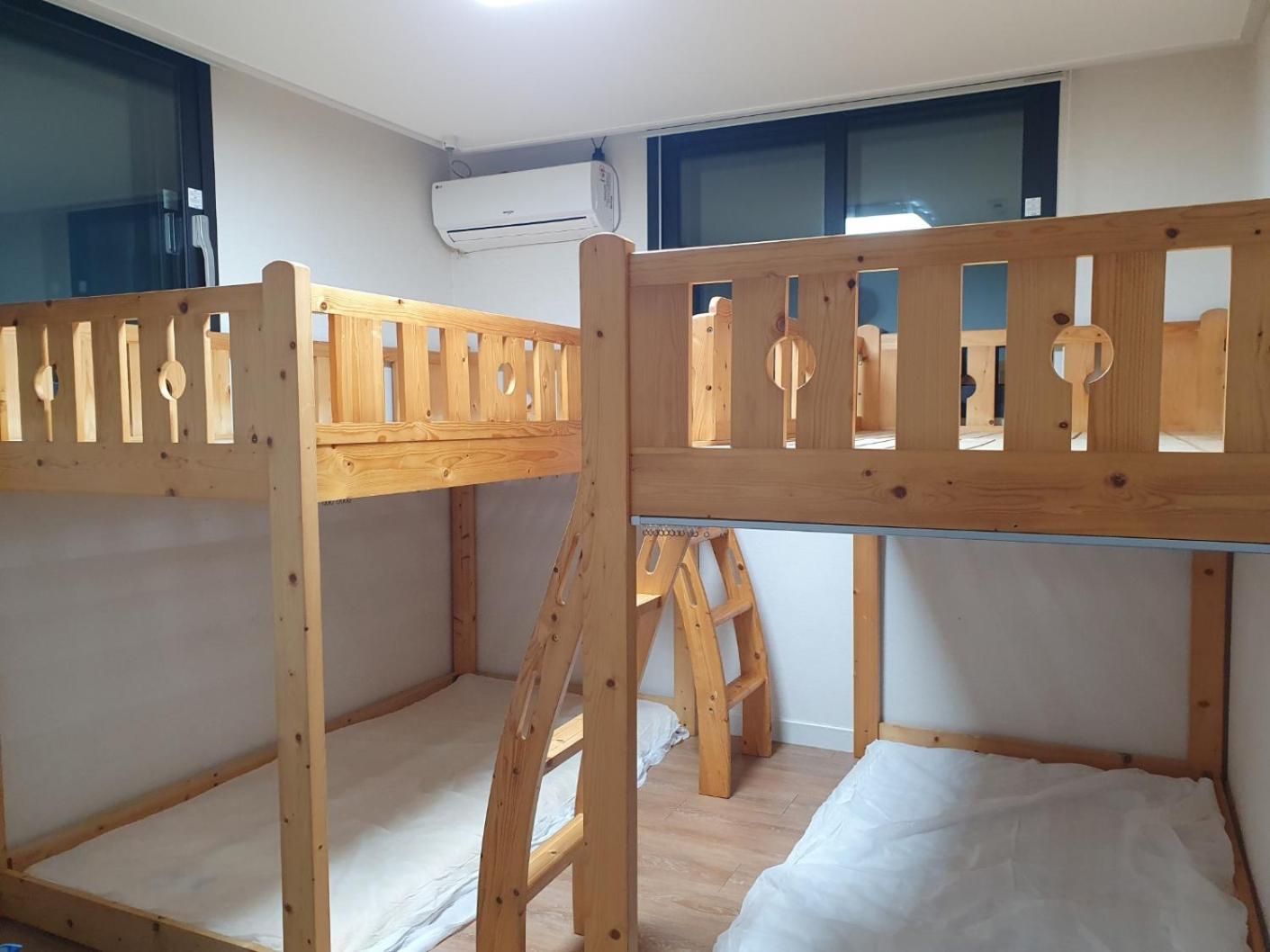 29 Play House Hotel Incheon Bagian luar foto