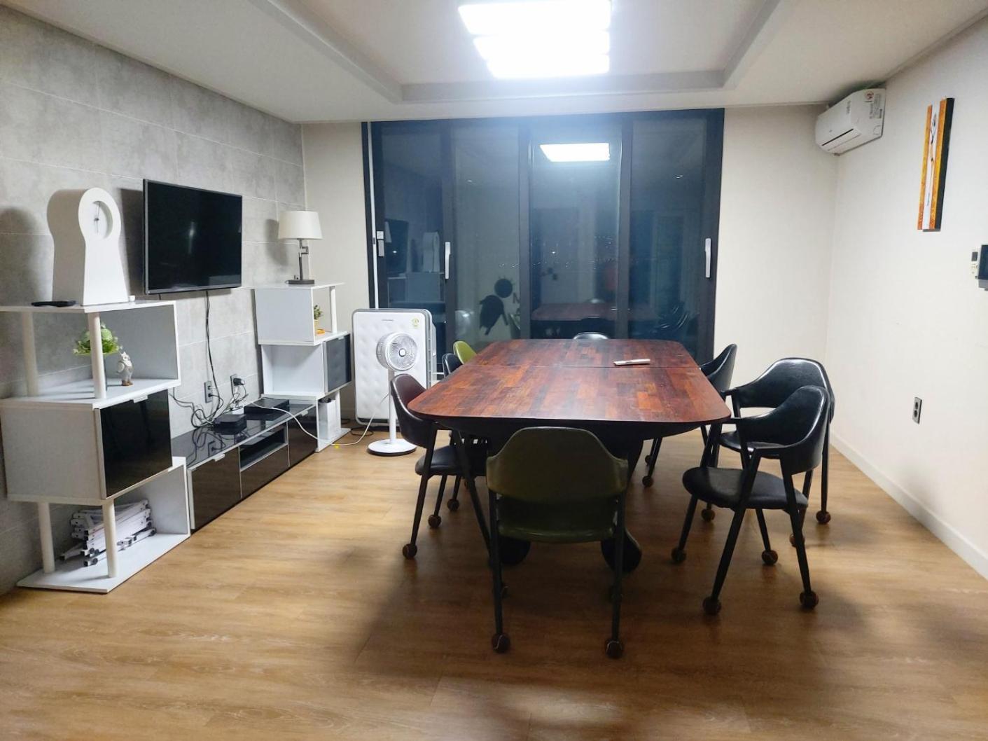 29 Play House Hotel Incheon Bagian luar foto