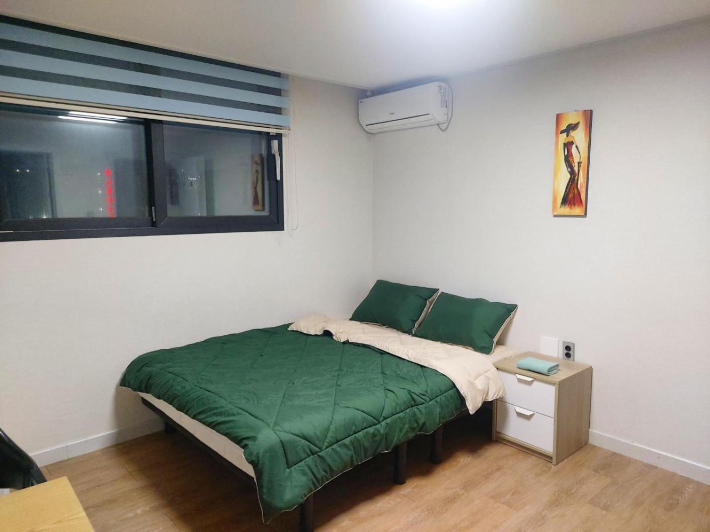 29 Play House Hotel Incheon Bagian luar foto